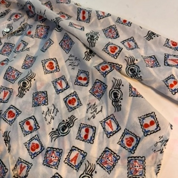 “love Letters” Karl Lagerfeld White Pattern Shirt size large - Picture 3 of 7